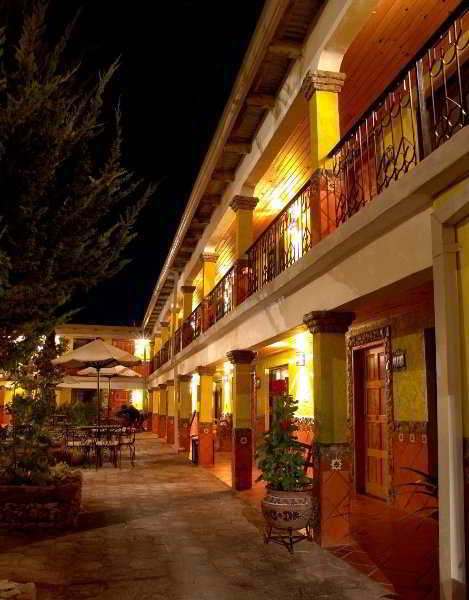 Plaza Mexicana Margarita'S Creel Exterior photo