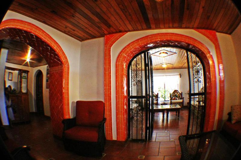 Plaza Mexicana Margarita'S Creel Exterior photo