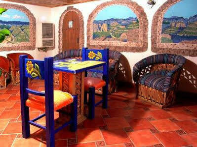 Plaza Mexicana Margarita'S Creel Exterior photo